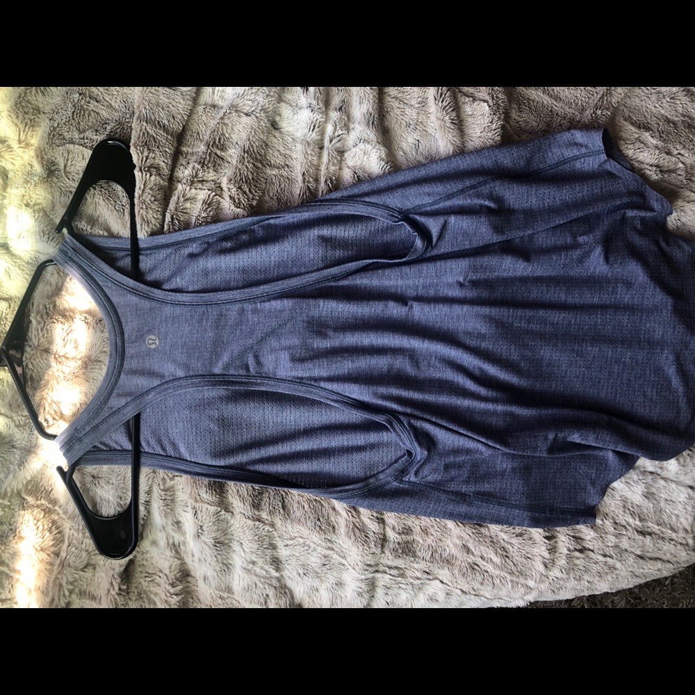 Lululemon tank